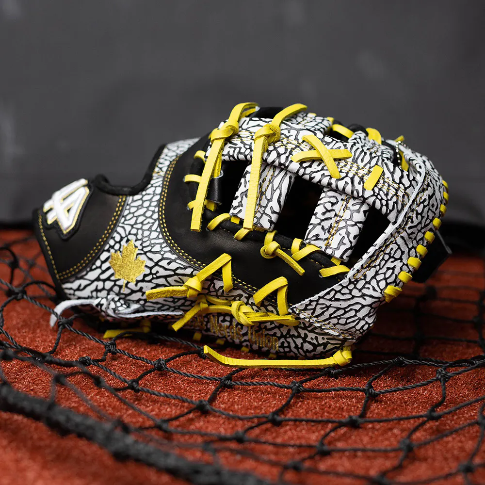 Custom Baseball & Softball Gloves & Bats | 44 Pro