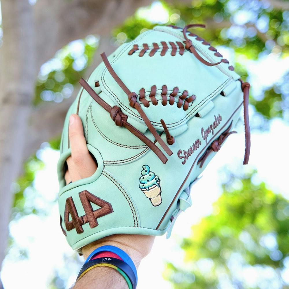 Custom Baseball & Softball Gloves & Bats | 44 Pro